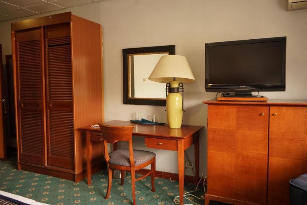 Conord Hotel Amman Esterno foto
