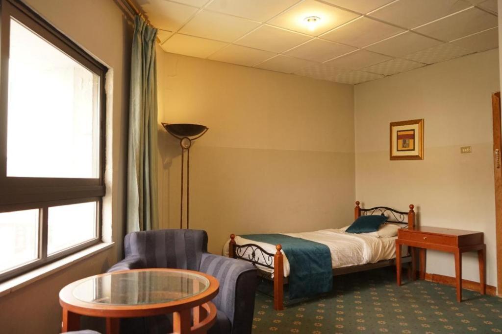 Conord Hotel Amman Esterno foto